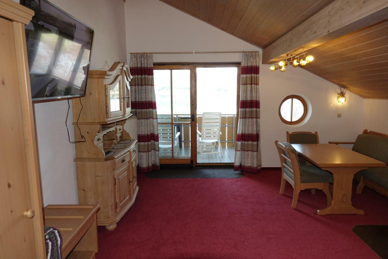 Gaestehaus Guggomos "Hopfen Am See" ฟุสเซ่น ภายนอก รูปภาพ