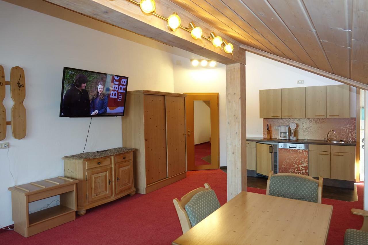 Gaestehaus Guggomos "Hopfen Am See" ฟุสเซ่น ภายนอก รูปภาพ